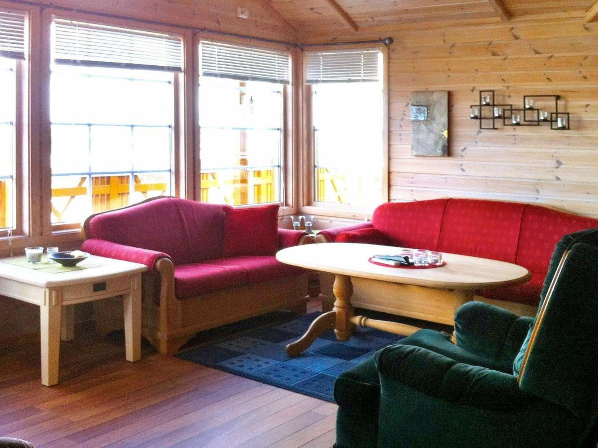 Three-Bedroom Holiday Home In Dyrvik Tuvnes 객실 사진